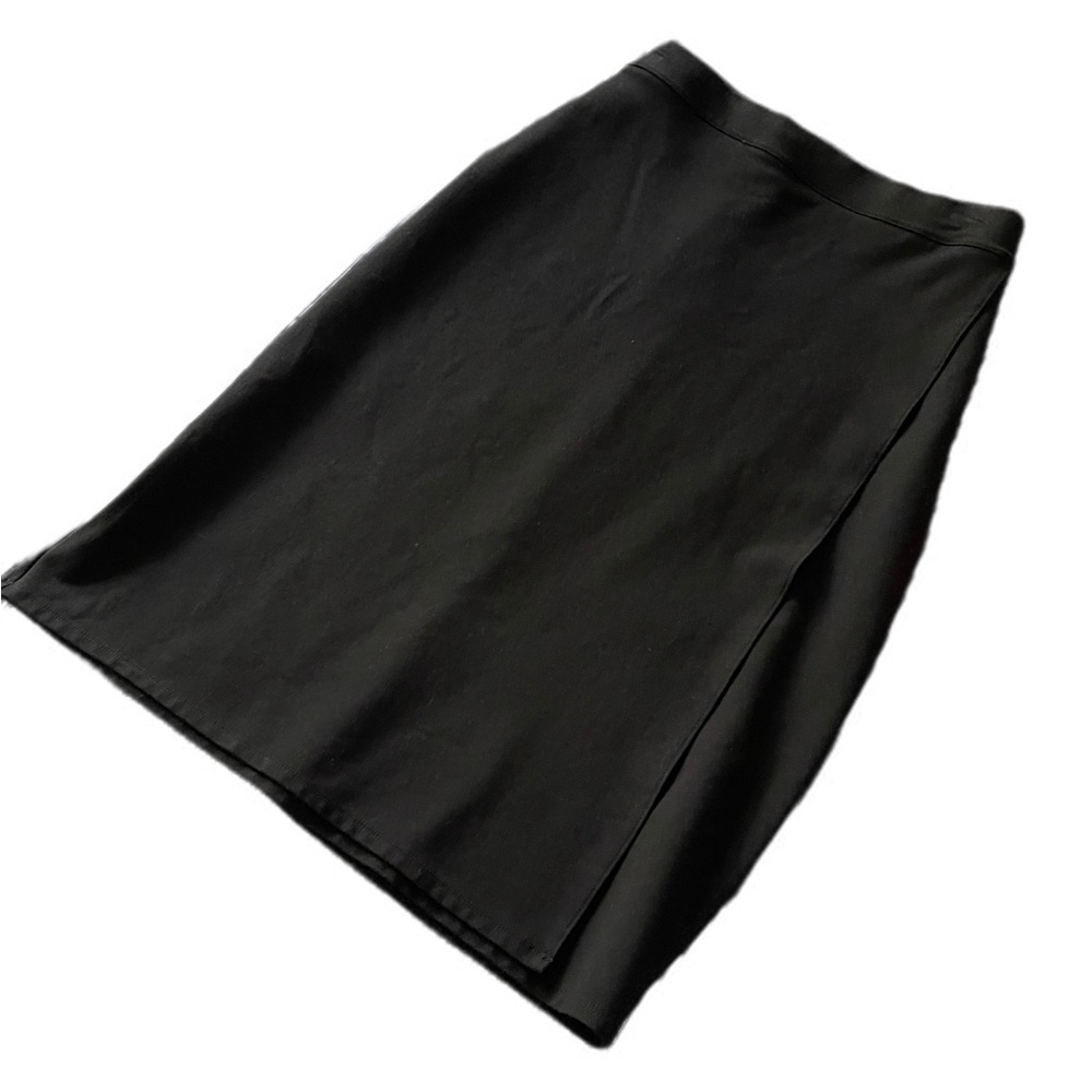 Liz Claiborne Black Knee-Length‎ Pencil Skirt
